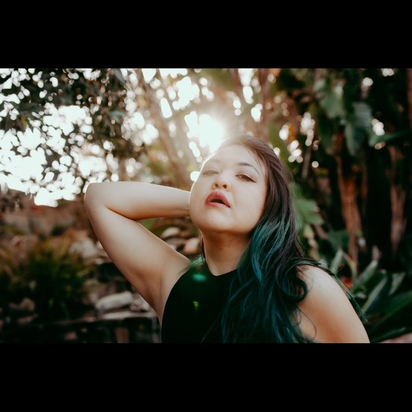 Meet your Posher, Scher - Picture 3 of 4